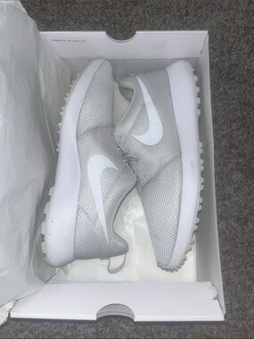 Nike Go golf grey tennis shoes size 10.5